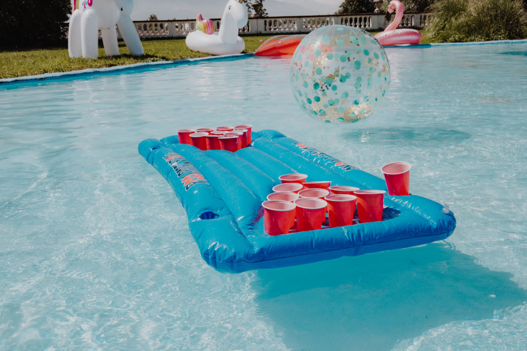 Bier Pong Luftmatratze