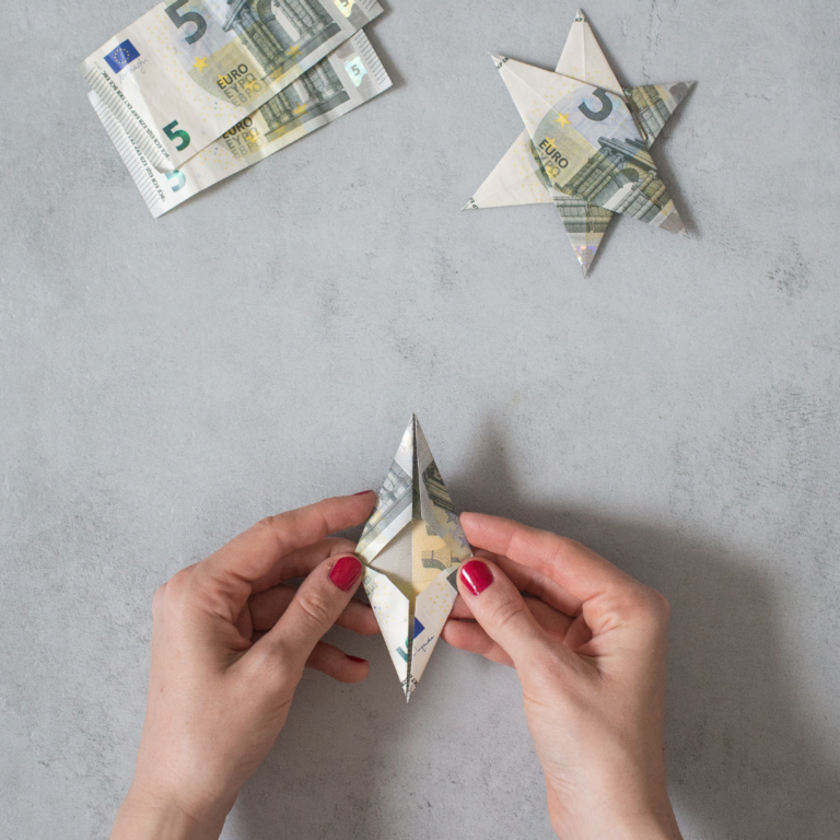Geldgeschenk zu Weihnachten DIY GeldSterne falten