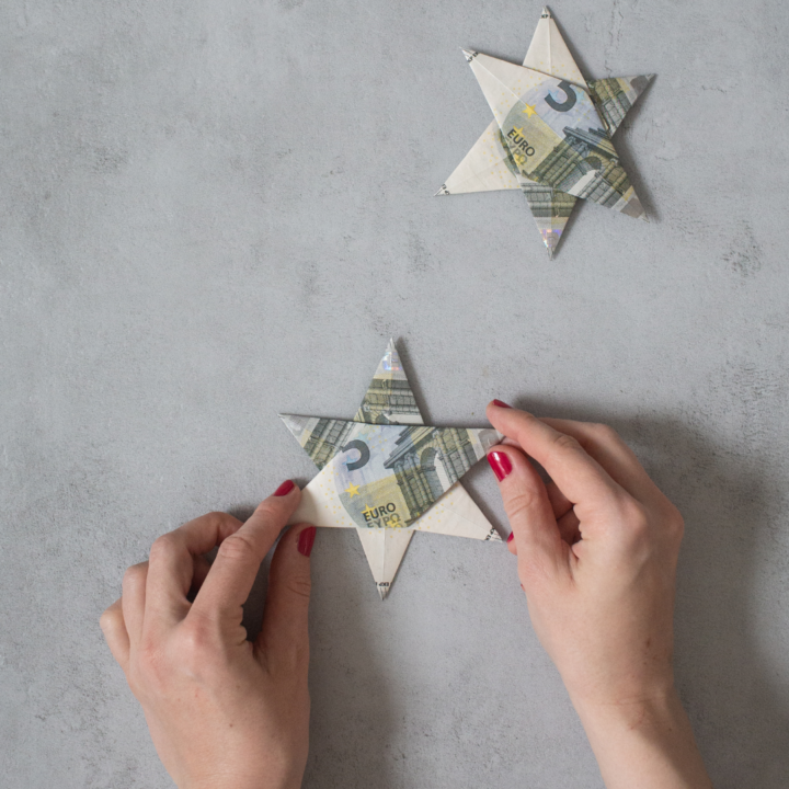 Geldgeschenk zu Weihnachten DIY GeldSterne falten