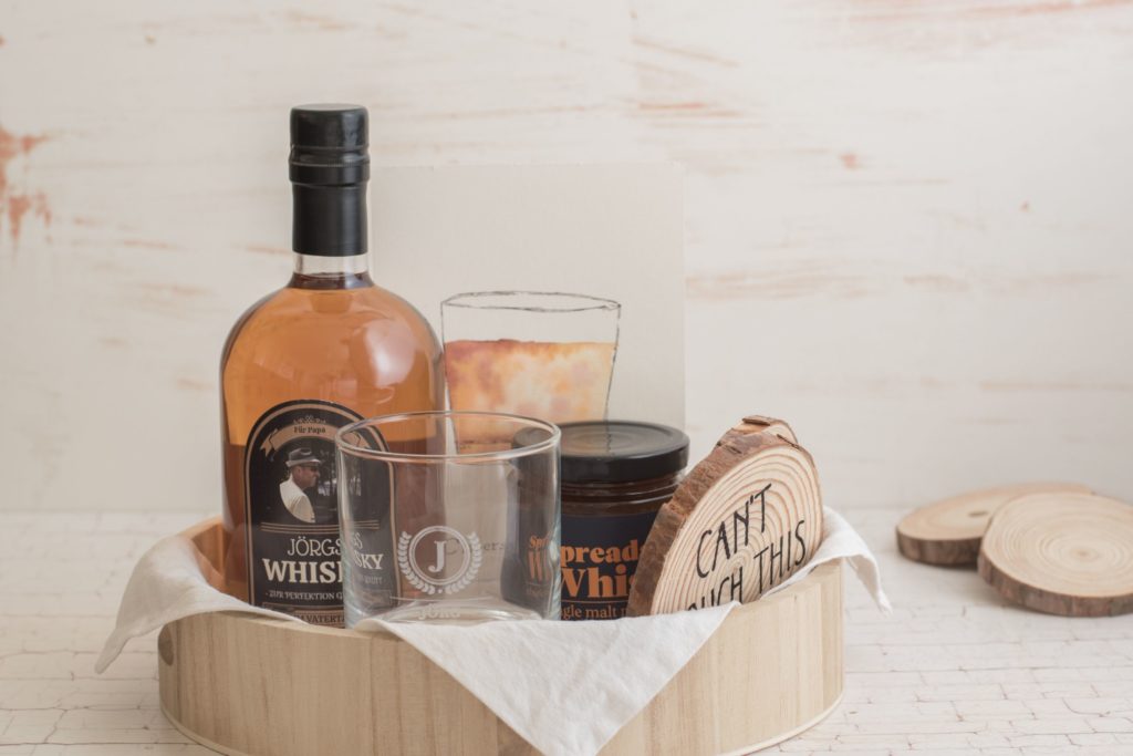 whisky geschenkset diy geschenkkorb männer