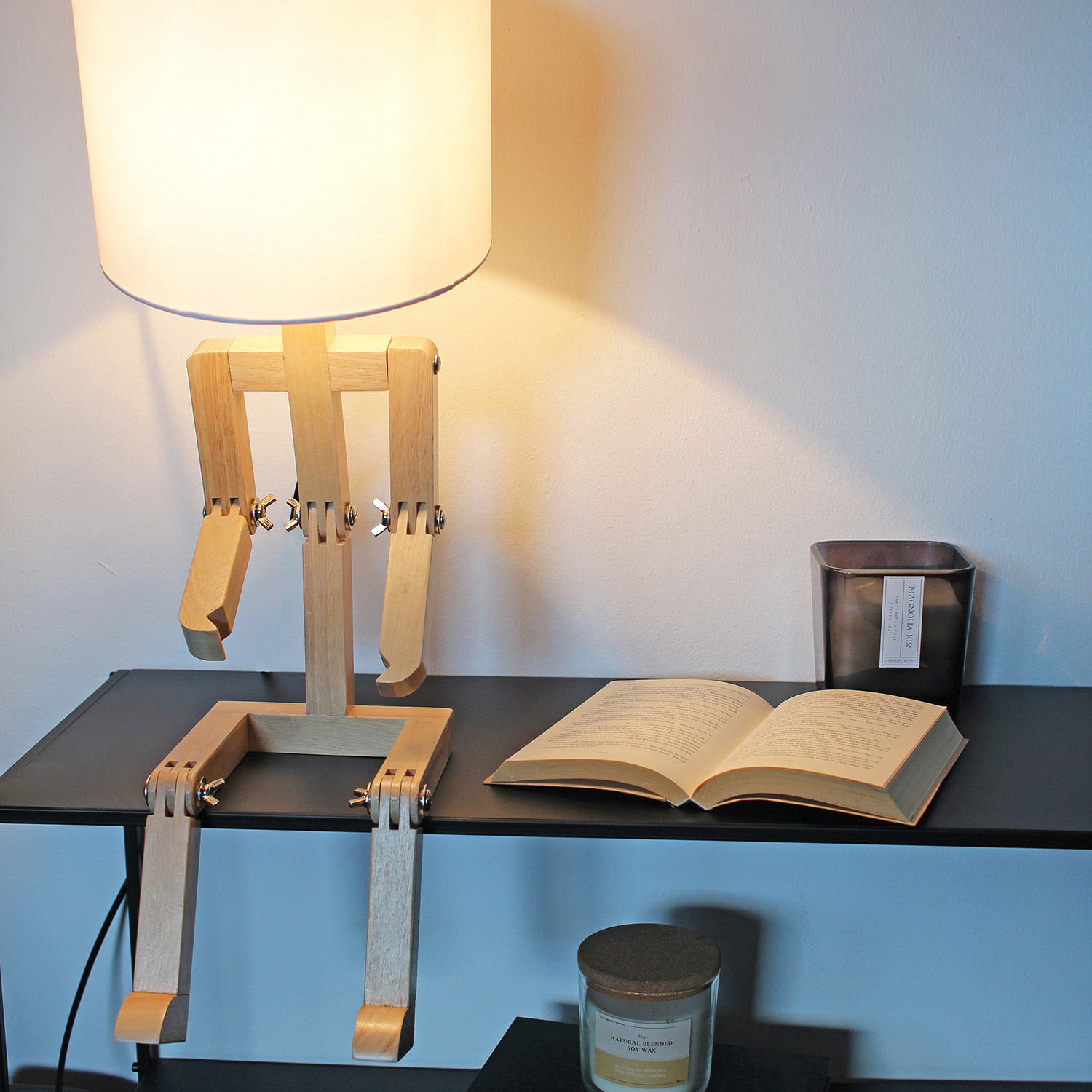 Sitzende Lampe