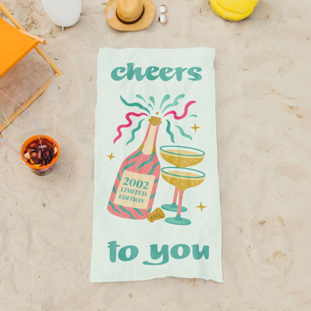 Personalisierbares Handtuch mit Champagner und Text