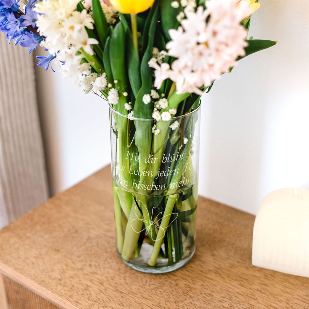 Personalisierte Vase mit Text und Symbol