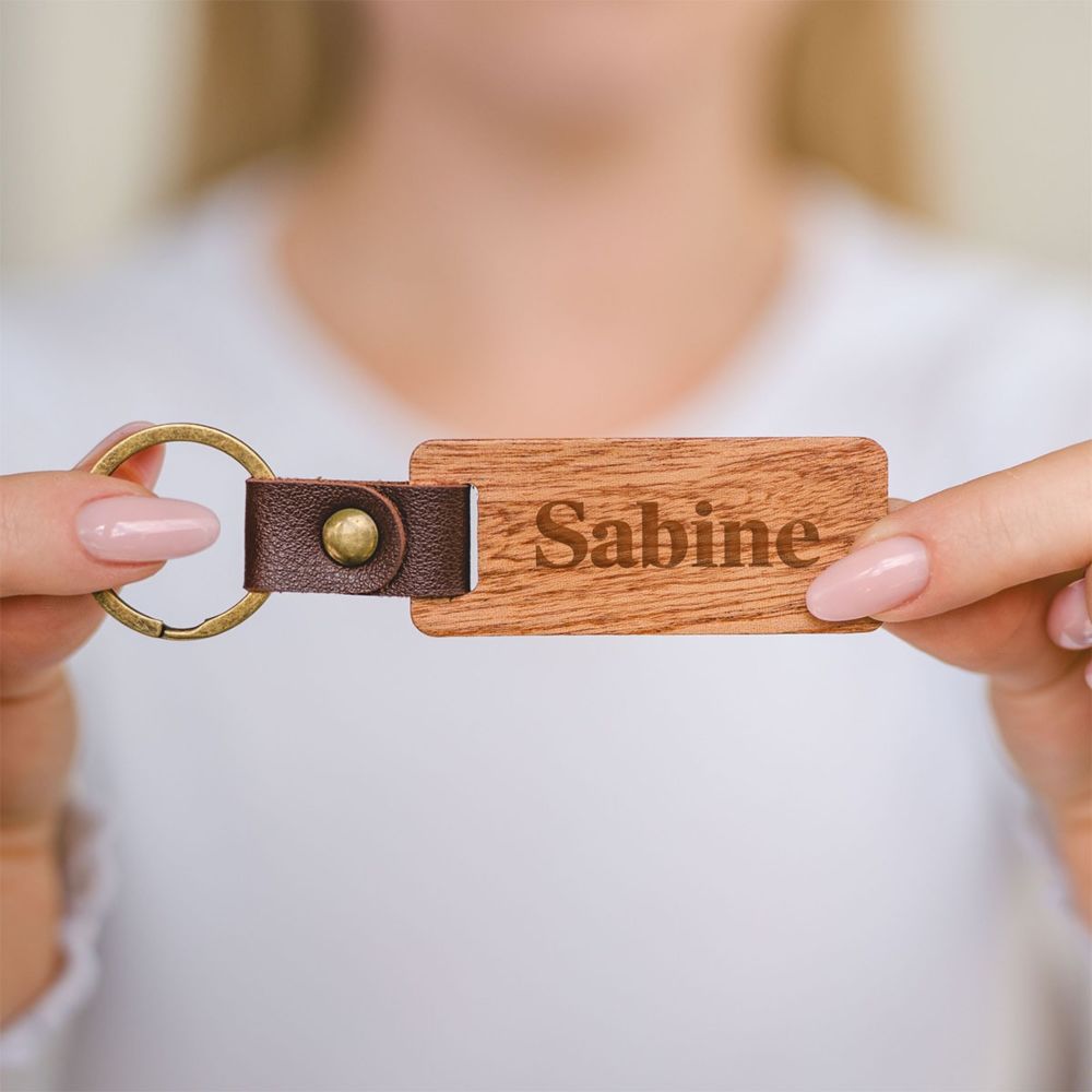 Personalisierbarer Holz Schlüsselanhänger mit Name