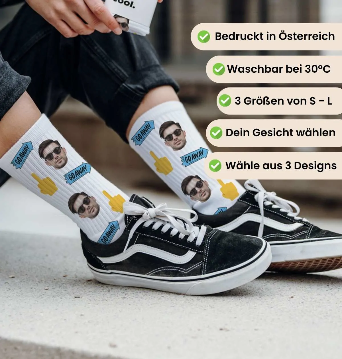 Personalisierbare Socken mit Gesicht und Hintergründen