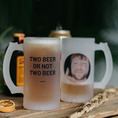 Personalisierbarer Bierkrug mit Foto und Text Personalisierbarer Bierkrug mit Foto und Text