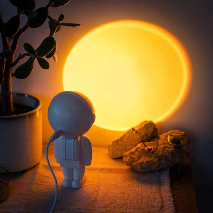 Astronauten-Lampe mit Sonnenuntergang main product photo