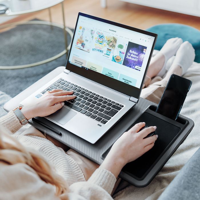 Laptop-Unterlage mit Smartphone-Halterung main product photo