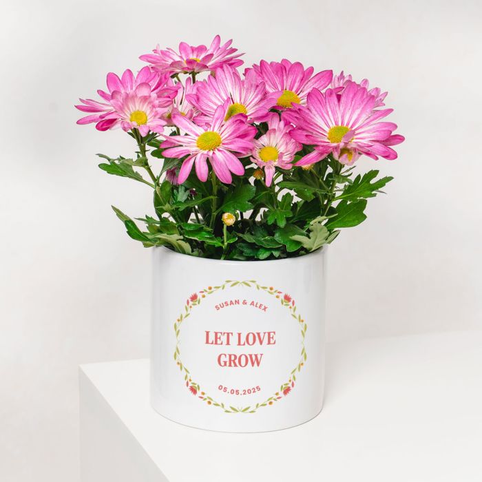 Personalisierbarer Blumentopf mit Text und Kranz