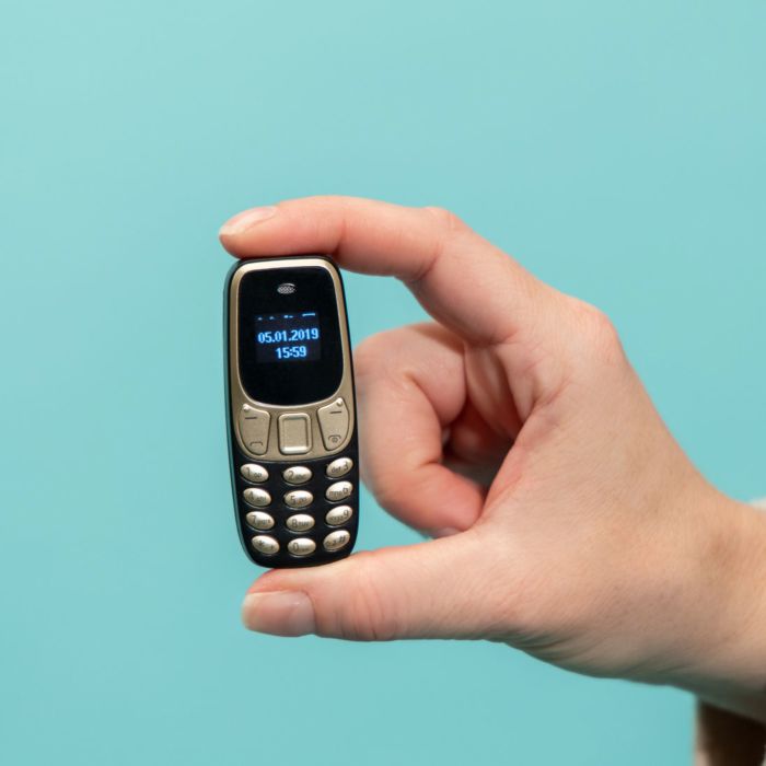 Der Welt kleinstes Mobiltelefon