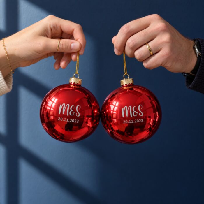 Personalisierbare Christbaumkugeln mit Monogramm – 2er-Set