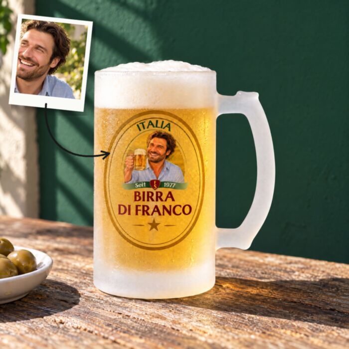 Personalisierbarer Bierkrug mit Name und Comic-Porträt