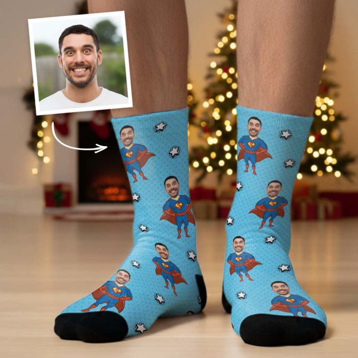 Personalisierbare Socken mit Gesicht und Superhelden