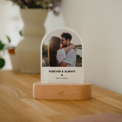 Personalisierbare LED-Lampe Foto mit Text und Herz