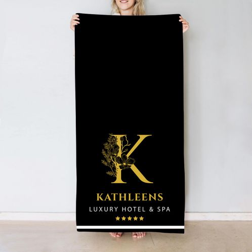 Personalisierbares Handtuch mit Monogramm im Hotel-Design