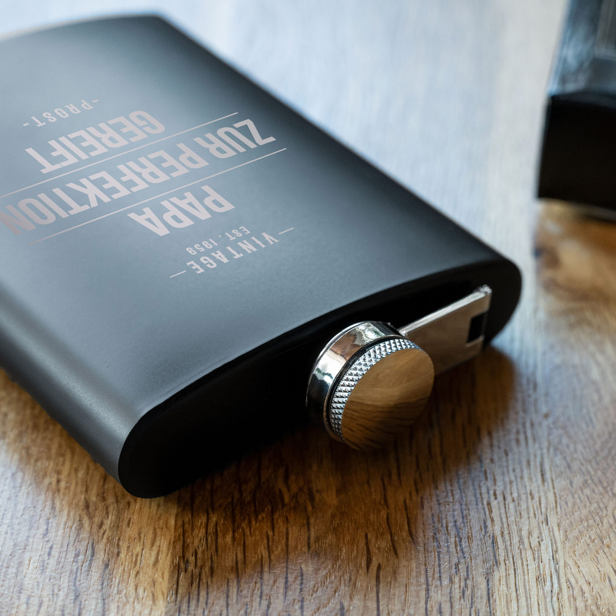 Personalisierbarer Flachmann Vintage