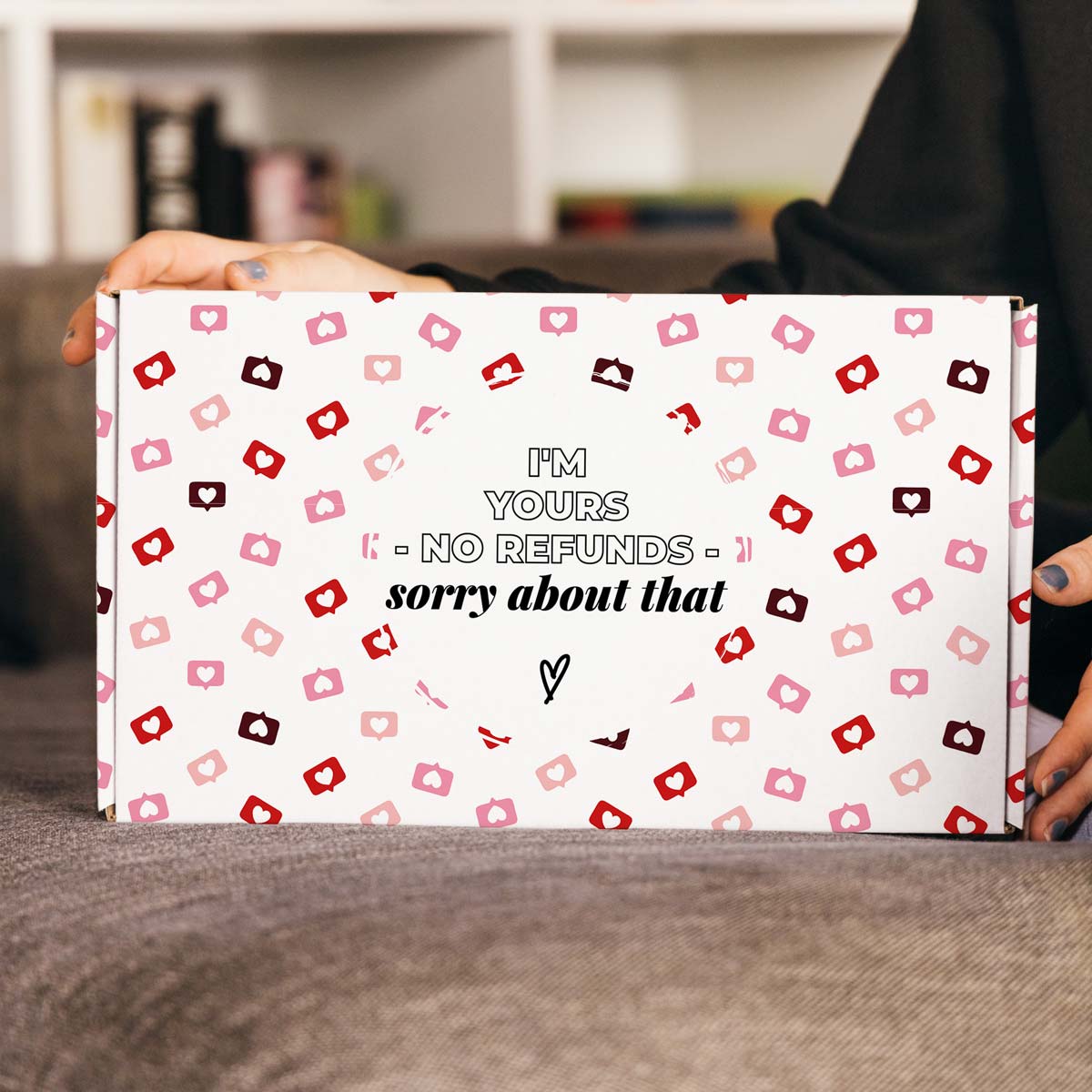 Personalisierbare Geschenkbox 32 x 18,5 cm mit Hintergrund