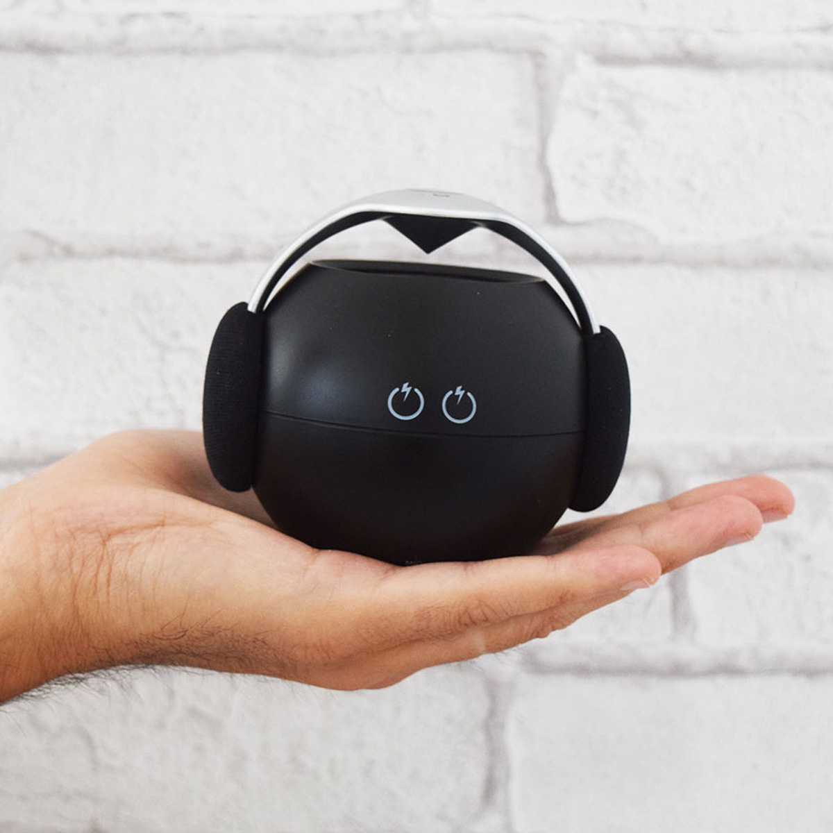 Vorschaubild von Lyly Bluetooth Mini Lautsprecher - Schwarz Vorschaubild von Lyly Bluetooth Mini Lautsprecher - Schwarz