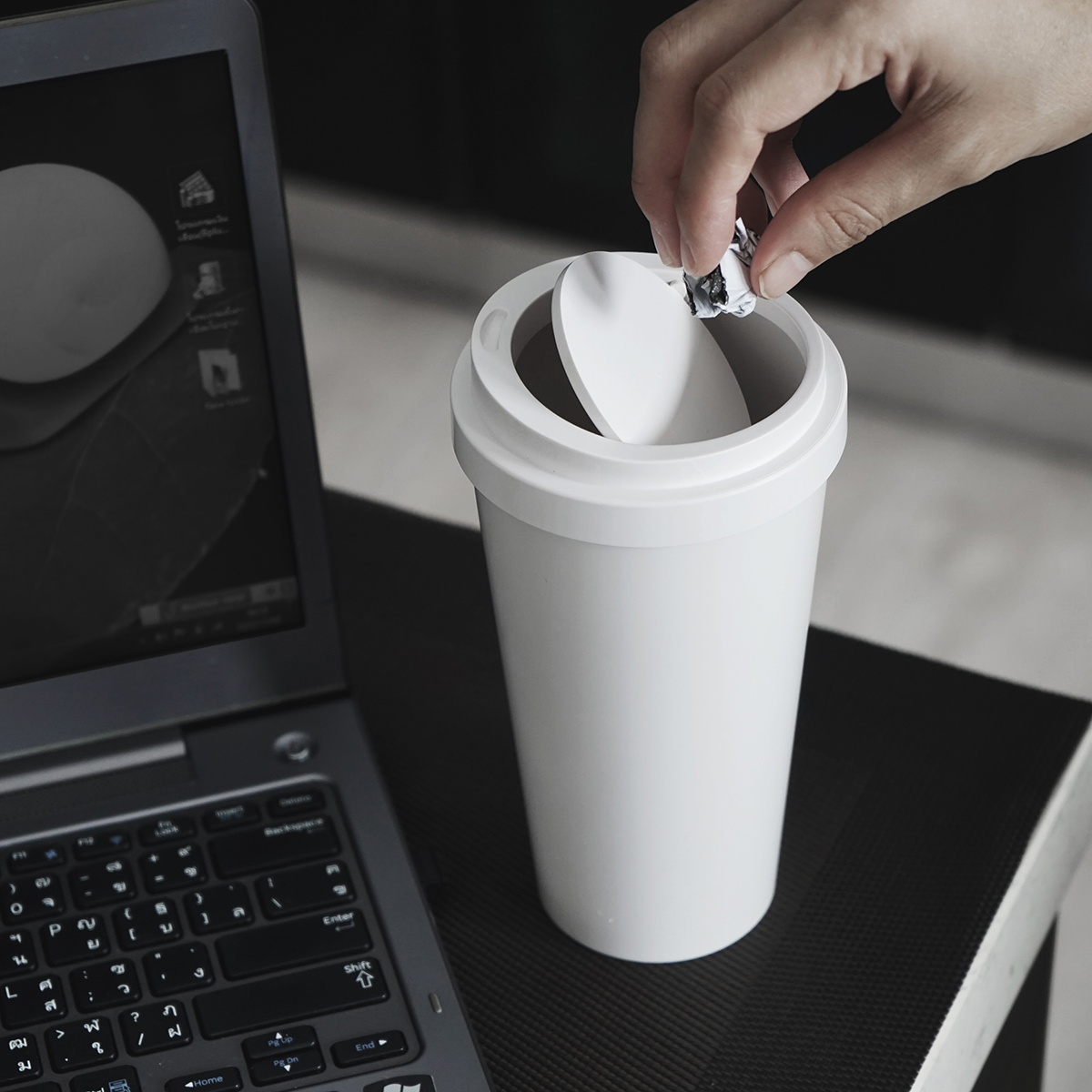 Mini Müllkübel im Kaffeebecher-Design
