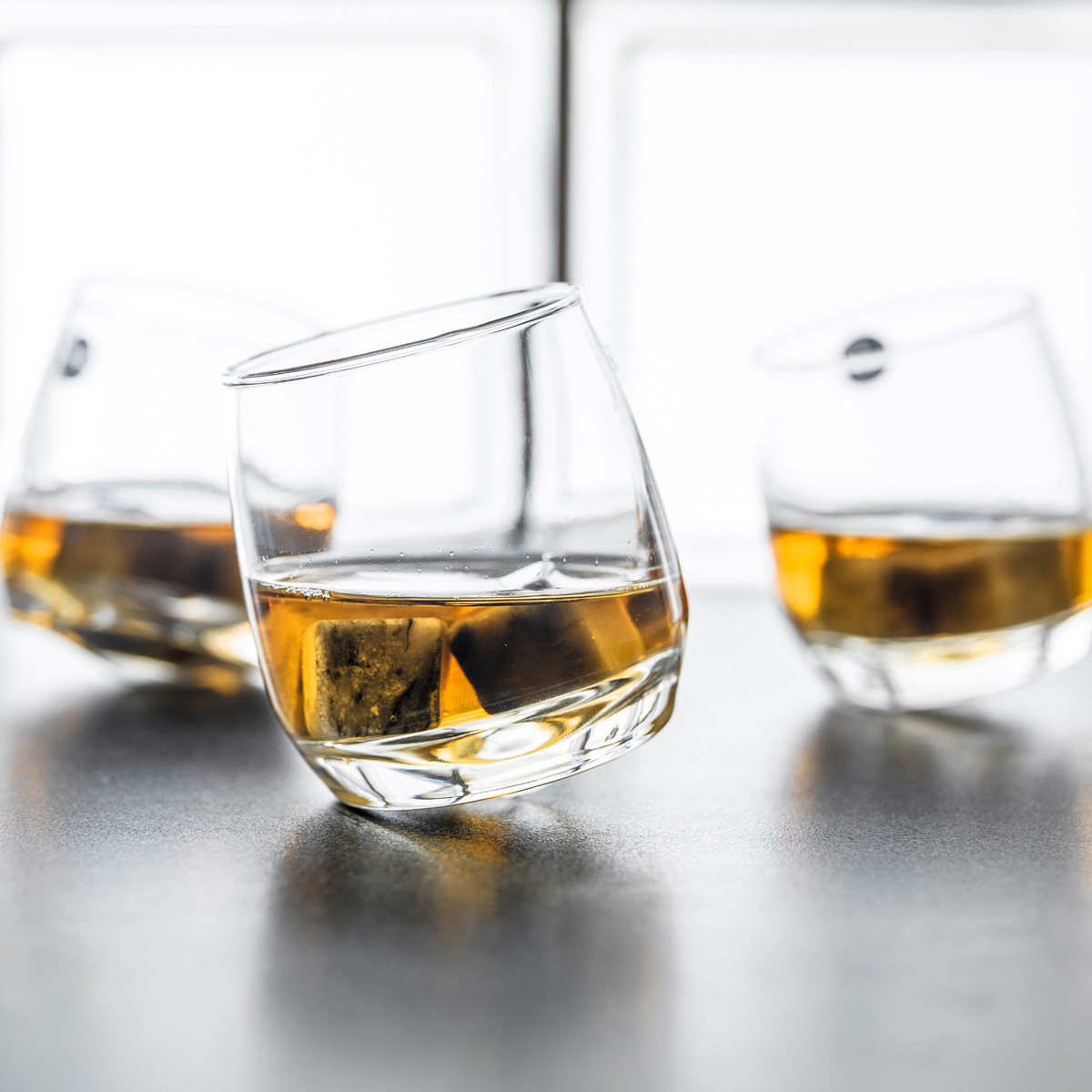 Rocking Whisky Schwenkgläser 6er Set Geschenke_fuer_papa_Whisky_Schwenkglaeser