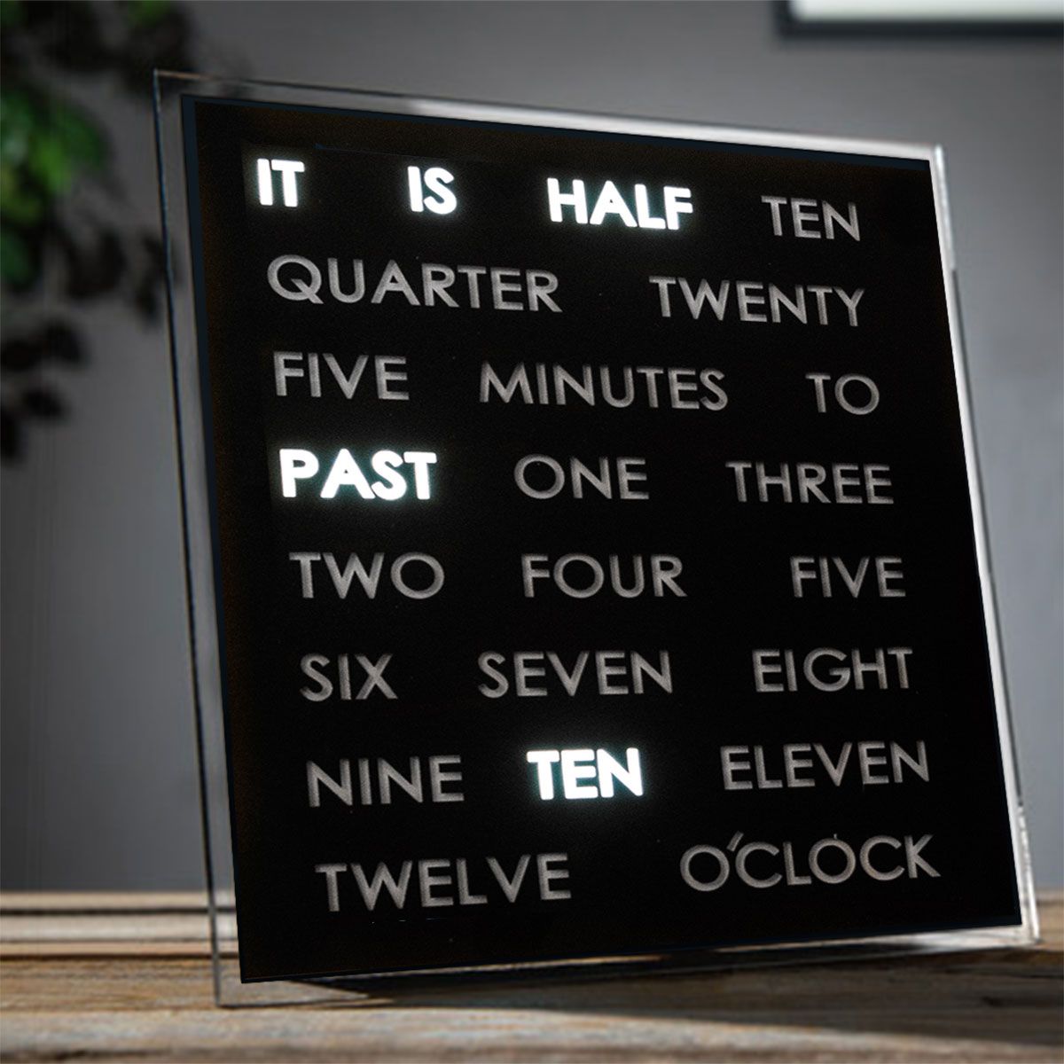 LED Word Clocks Uhr mit Schrift