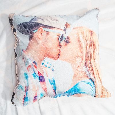 Personalisierbarer Pailletten Kissenbezug mit verstecktem Foto Personalisierbarer Pailletten Kissenbezug mit verstecktem Foto